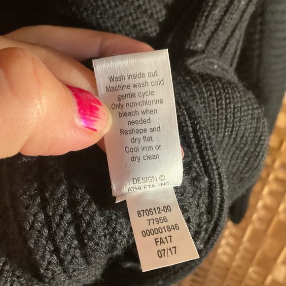 Athleta Extra Fine Merino Wool Turtleneck Sweater - Picture 9 of 9